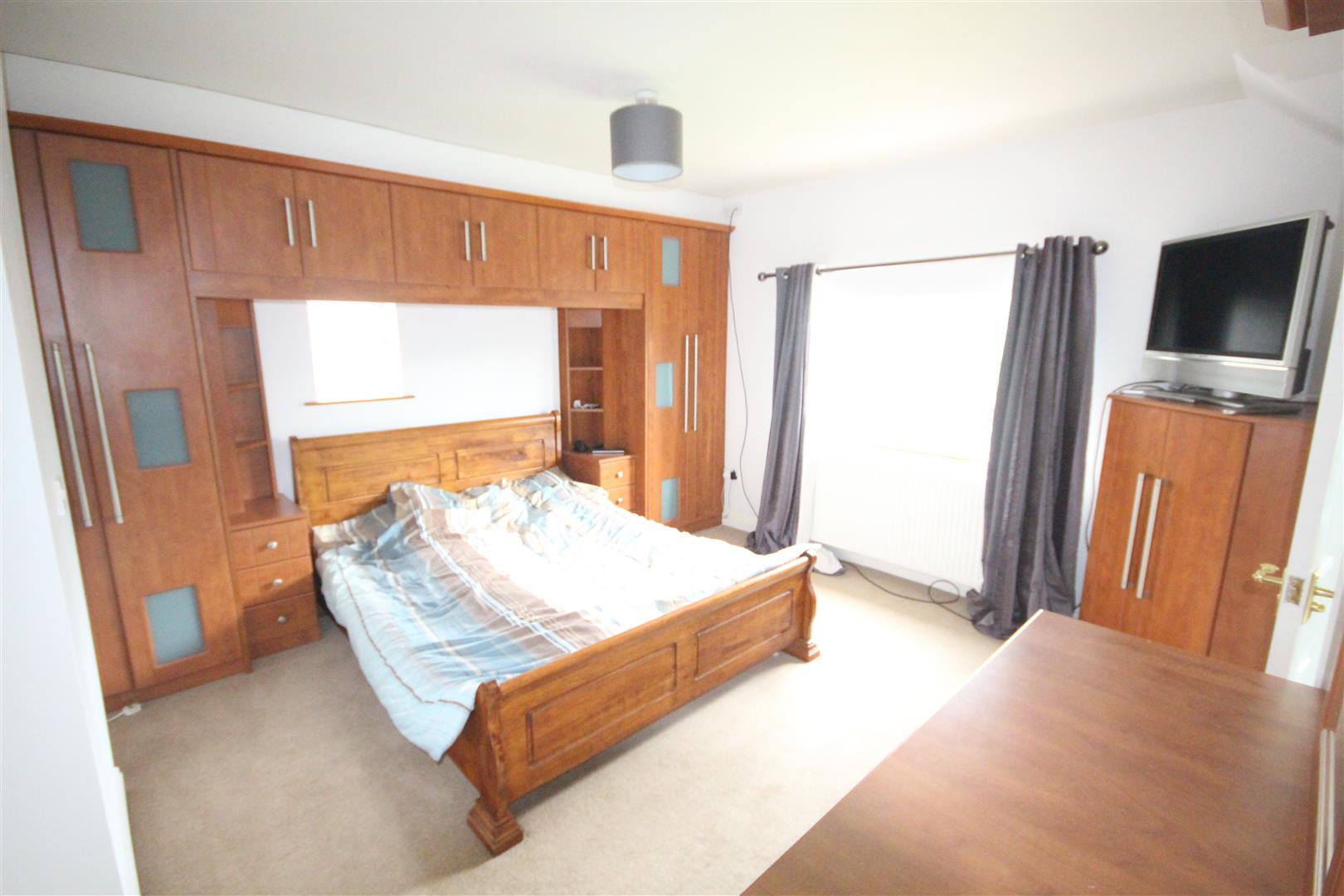 4 bedroom detached house SSTC in Foulridge, Colne - IMG_9145.jpg